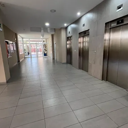 Coblanca 41-Spectacular Views-Gym-Heated Pool-Sauna-Jacuzzi-Wifi-3 Minutes Walk From The Sear Apartman Benidorm