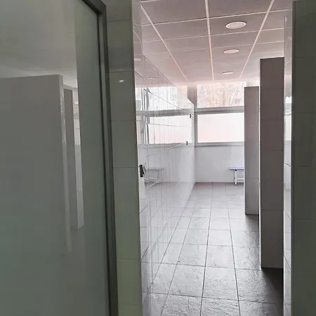 Coblanca 41-Spectacular Views-Gym-Heated Pool-Sauna-Jacuzzi-Wifi-3 Minutes Walk From The Sear Apartman