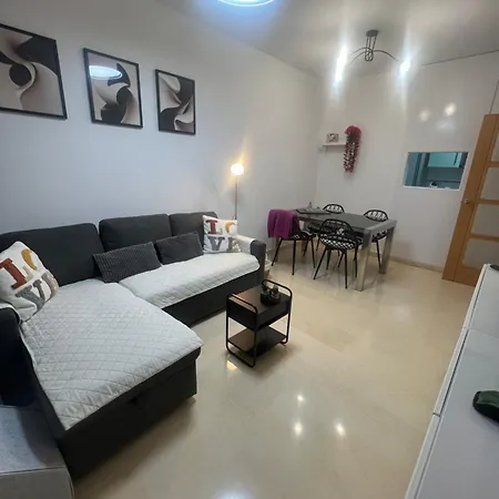 Coblanca 41-Spectacular Views-Gym-Heated Pool-Sauna-Jacuzzi-Wifi-3 Minutes Walk From The Sear *