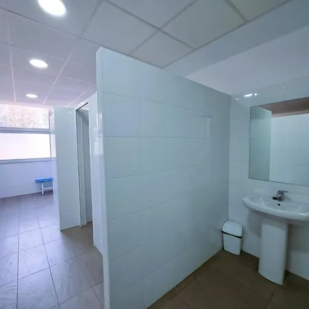 Coblanca 41-Spectacular Views-Gym-Heated Pool-Sauna-Jacuzzi-Wifi-3 Minutes Walk From The Sear Apartman *
