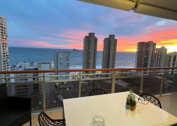 Coblanca 41-Gym-Heated Pool-Sauna-Jacuzzi-3 Minutes Walk From The Sea *