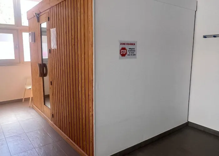 Coblanca 41-Gym-Heated Pool-Sauna-Jacuzzi-3 Minutes Walk From The Sea