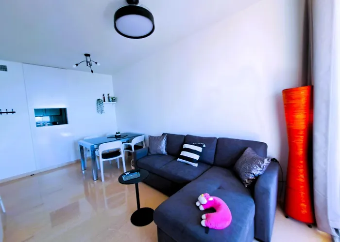 Coblanca 41-gym-heated Pool-sauna-jacuzzi-wifi-3 Minutes Walk From The Sea *